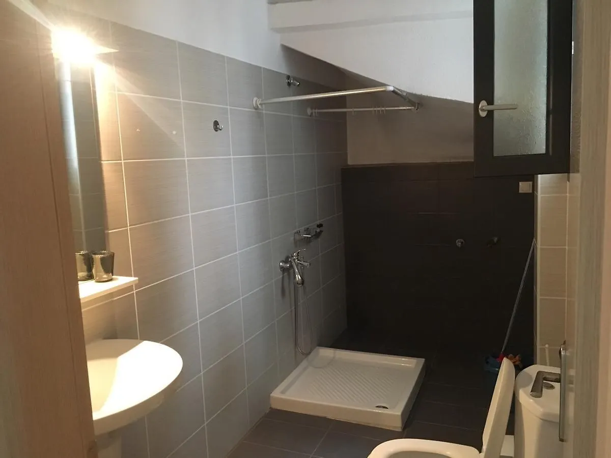Il Mondo Apartments スタブロス 0*,